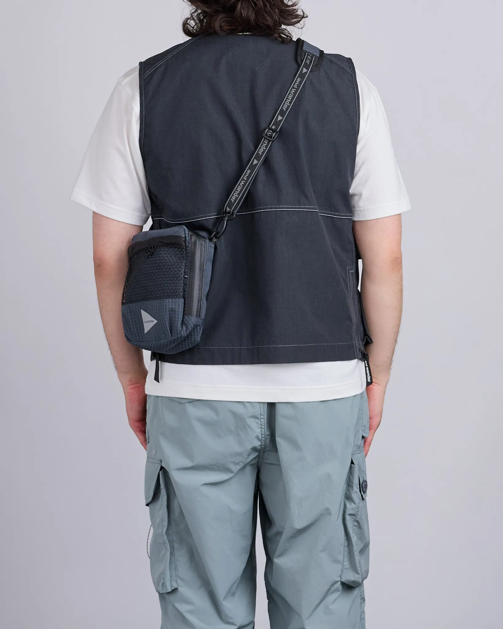 and wander Reflective Rip Shoulder Pouch Charcoal