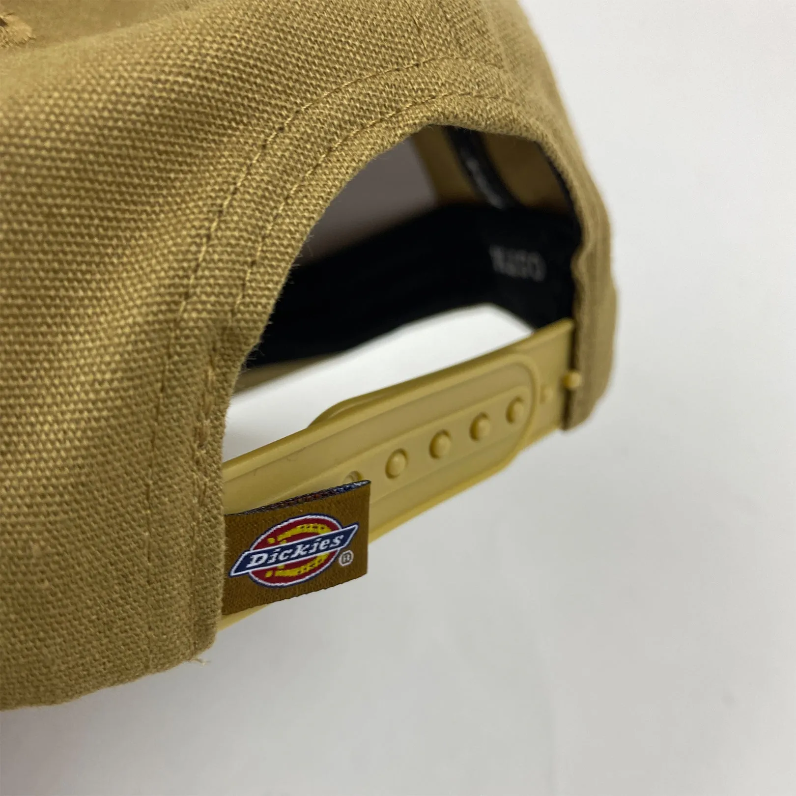 Dickies Classic Label Canvas Snapback 6 Panel Brown Duck