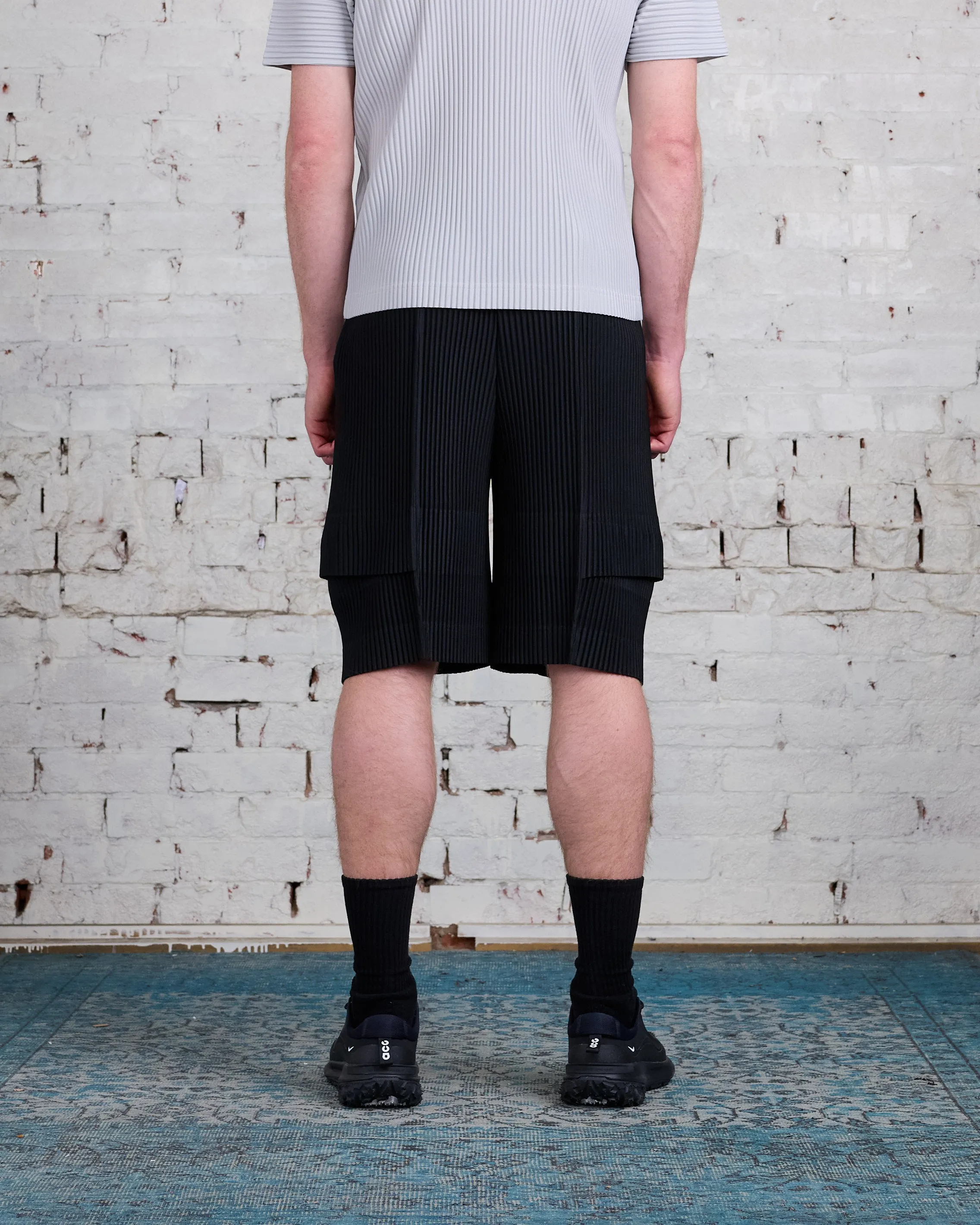 HOMME PLISS ISSEY MIYAKE Pleats June Cargo Short Black