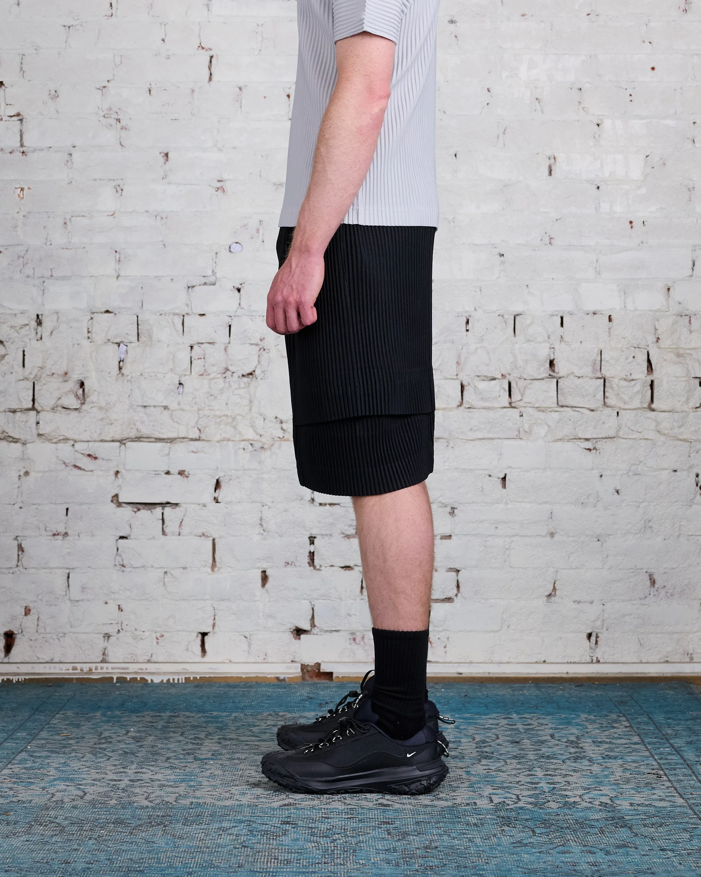 HOMME PLISS ISSEY MIYAKE Pleats June Cargo Short Black