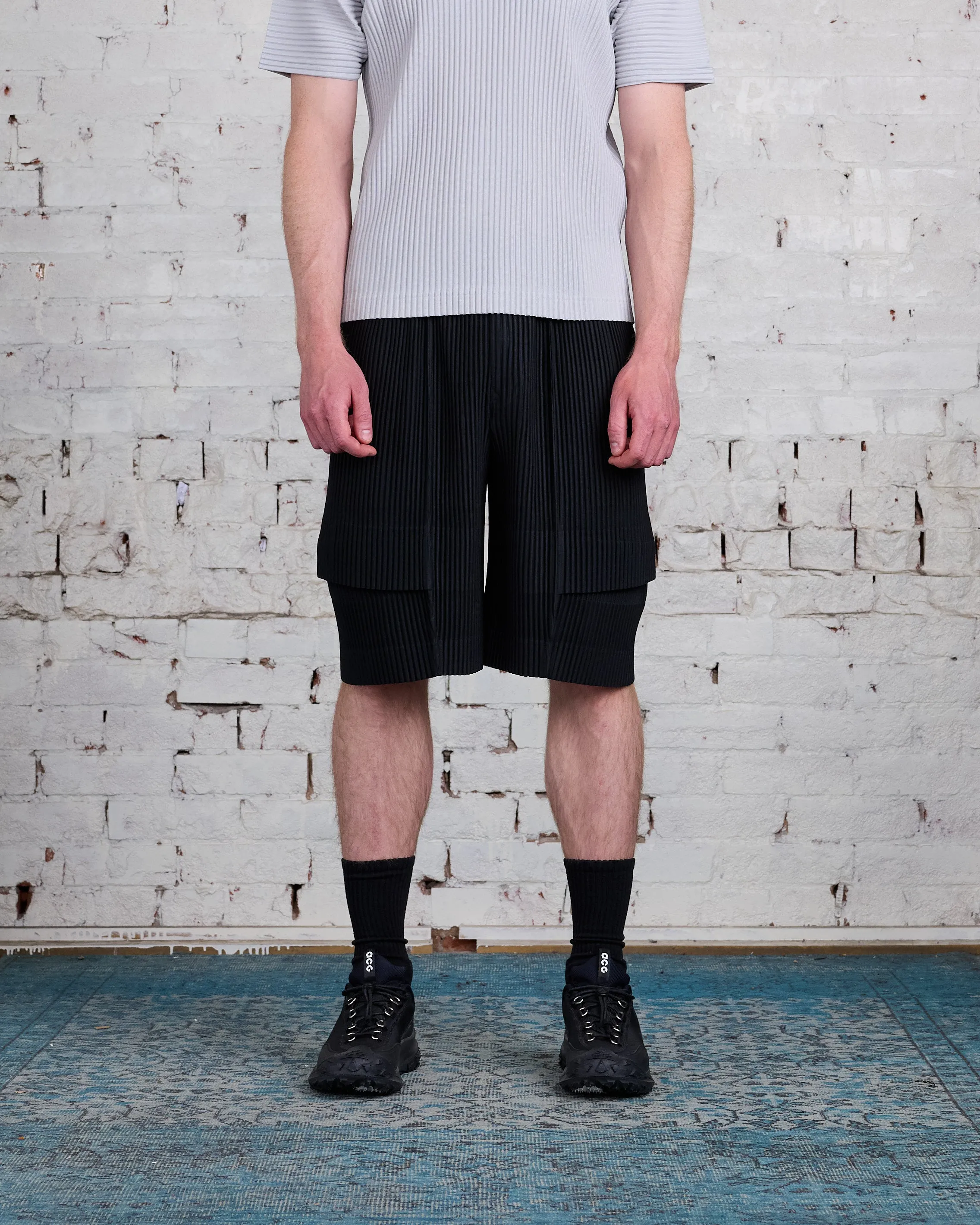 HOMME PLISS ISSEY MIYAKE Pleats June Cargo Short Black