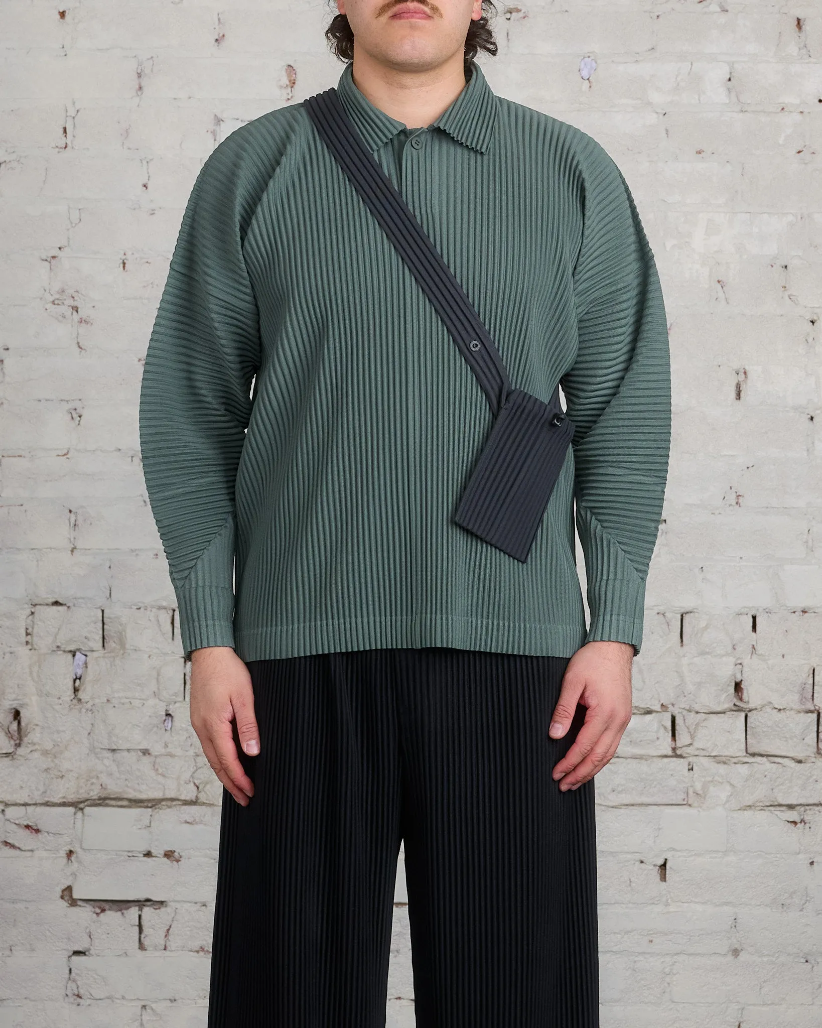 HOMME PLISS ISSEY MIYAKE Pleats September Pocket Bag Charcoal