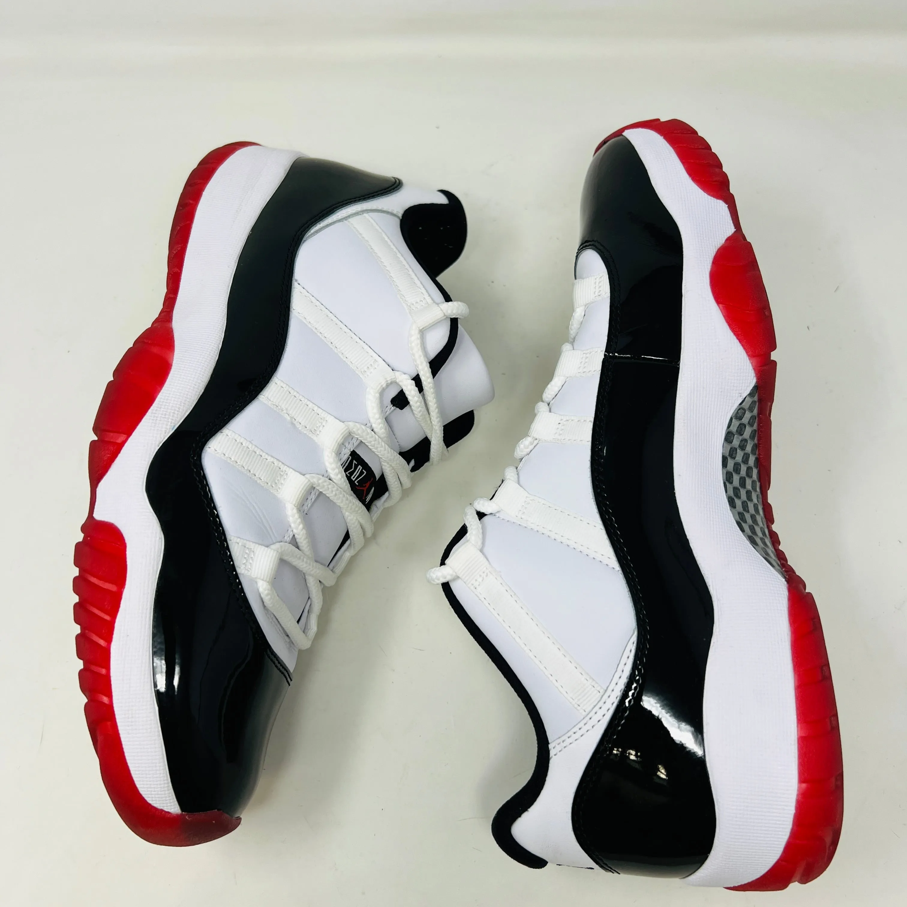 Jordan 11 Retro Low Concord Bred