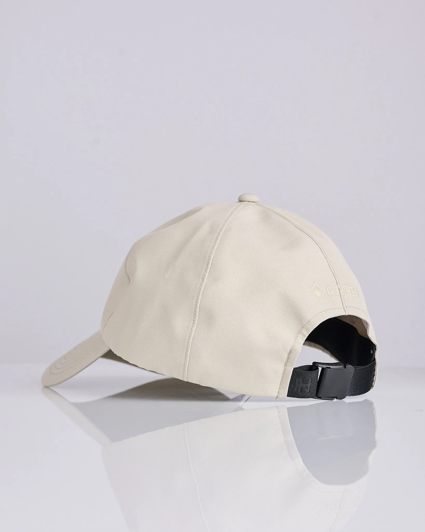 nanamica 2L Poyester Twill Gore-Tex Cap Dry Sand