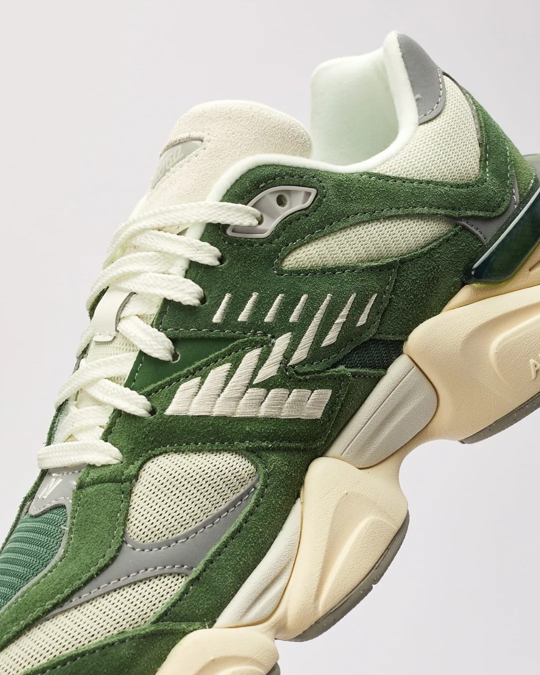New Balance 9060 Green Sneakers