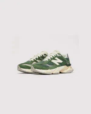 New Balance 9060 Green Sneakers