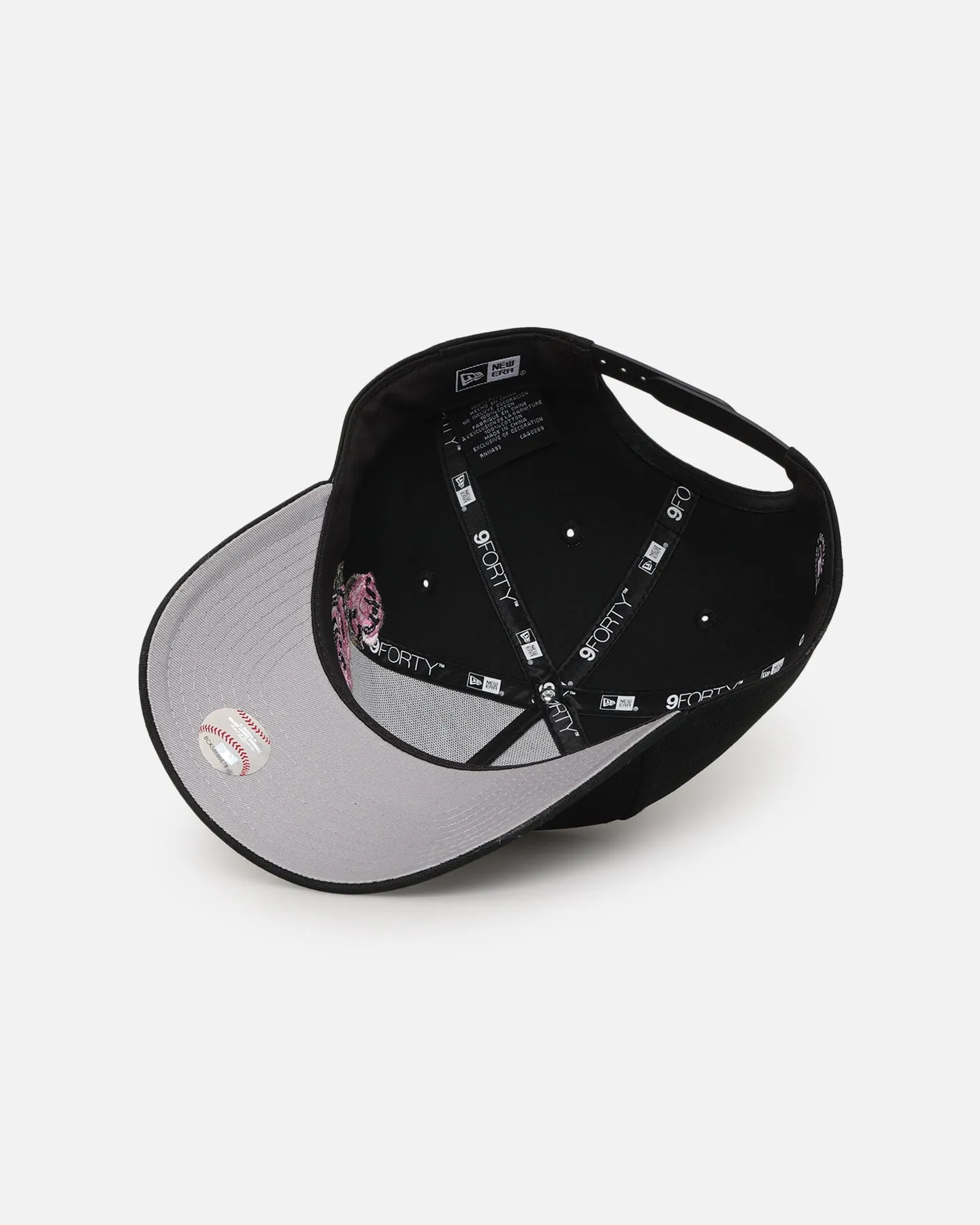New Era Boston Red Sox 'Rose Embroidery' 9FORTY A-Frame Snapback Black/Pink