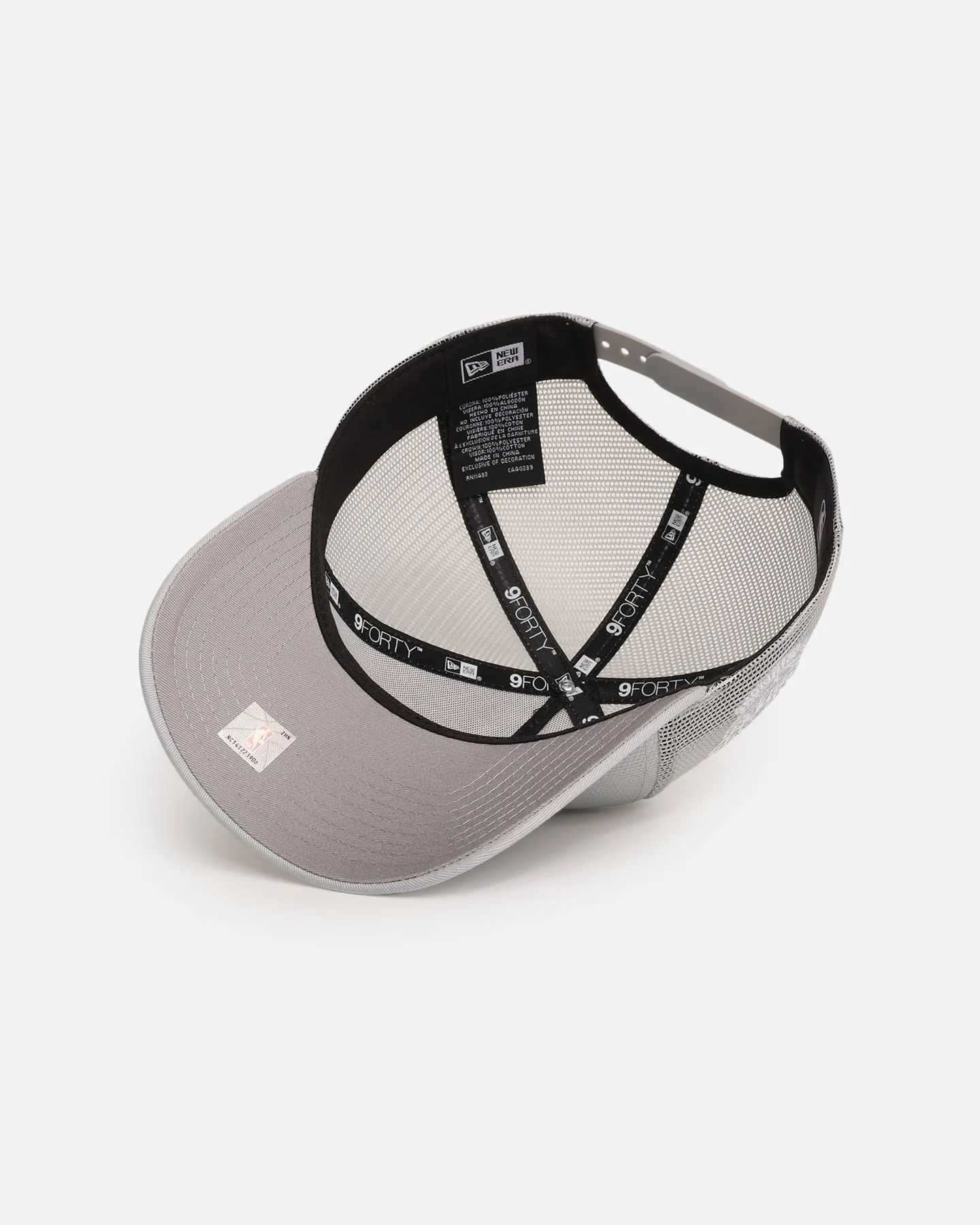 New Era Chicago Bulls 'Polychromatic Mesh' 9FORTY A-Frame Snapback Grey