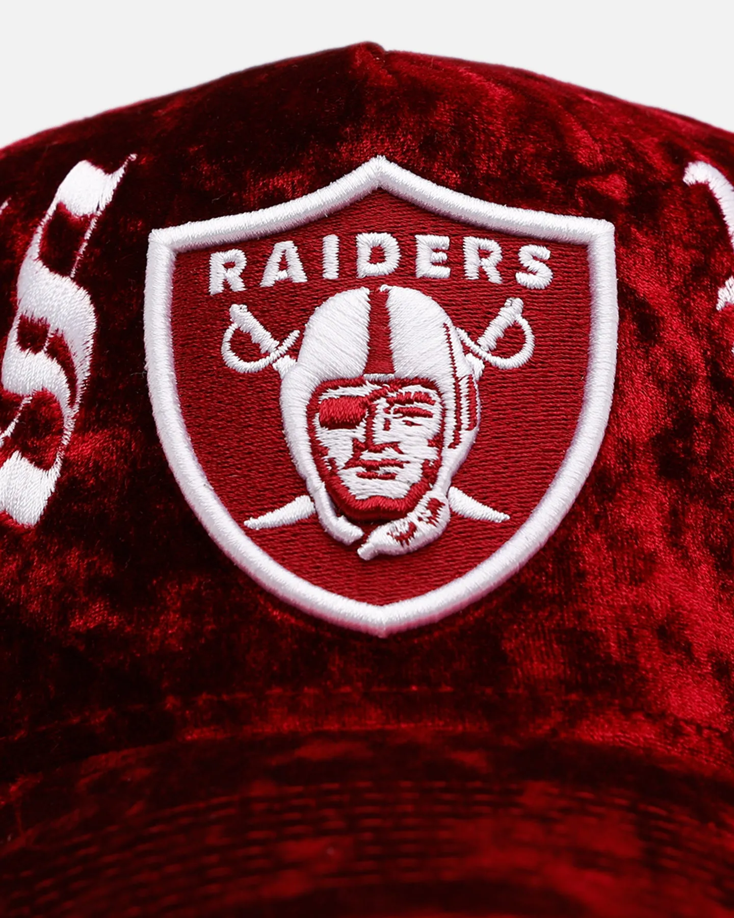 New Era Las Vegas Raiders 'Velvet Gothic Script' 9FORTY A-Frame Snapback Maroon