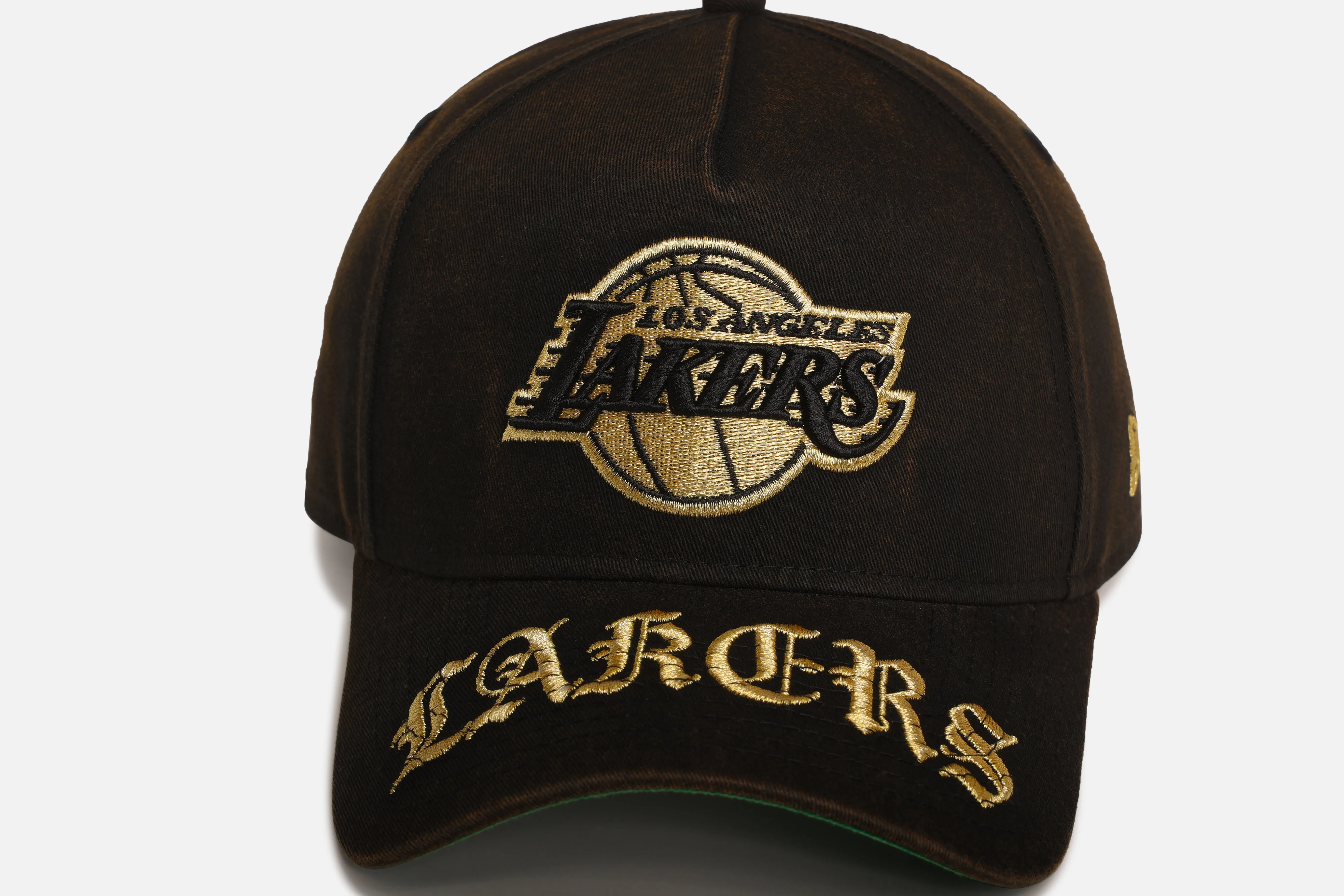 New Era Los Angeles Lakers 'Washed Gothic Visor' 9OFRTY A-Frame Snapback Black