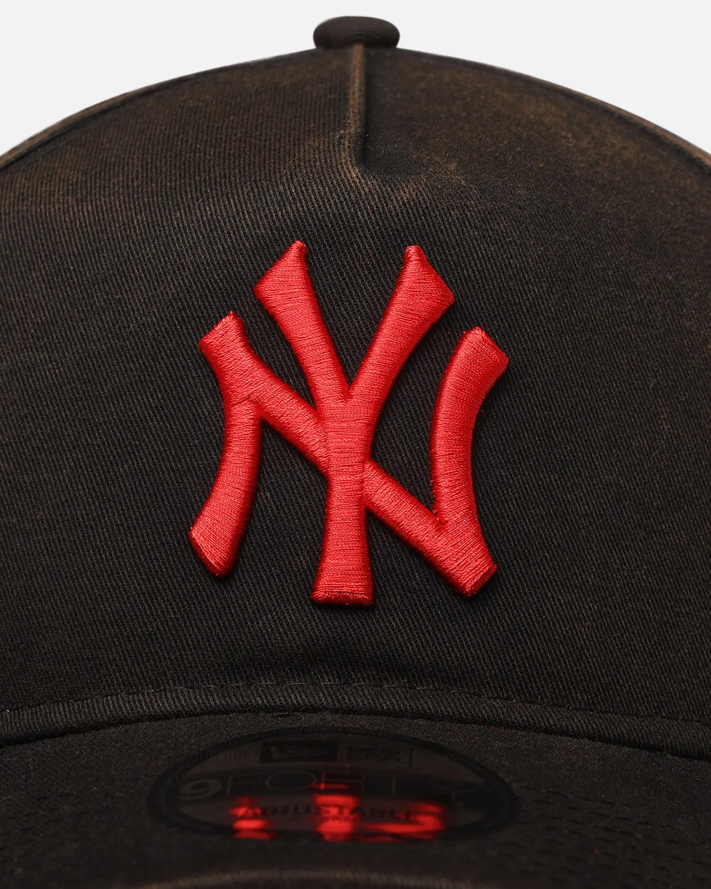 New Era New York Yankees 'Sunbleached' 9FORTY A-Frame Snapback Washed Black