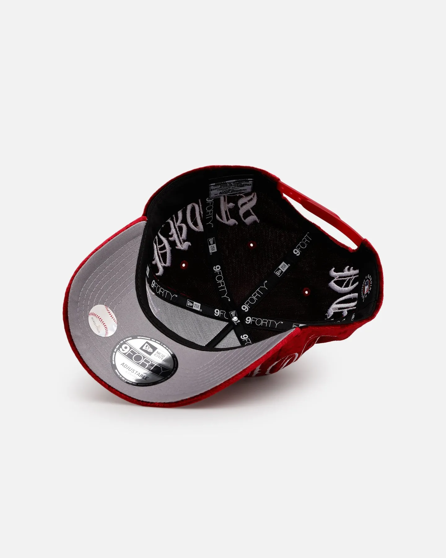 New Era New York Yankees 'Velvet Gothic Script' 9FORTY A-Frame Snapback Maroon