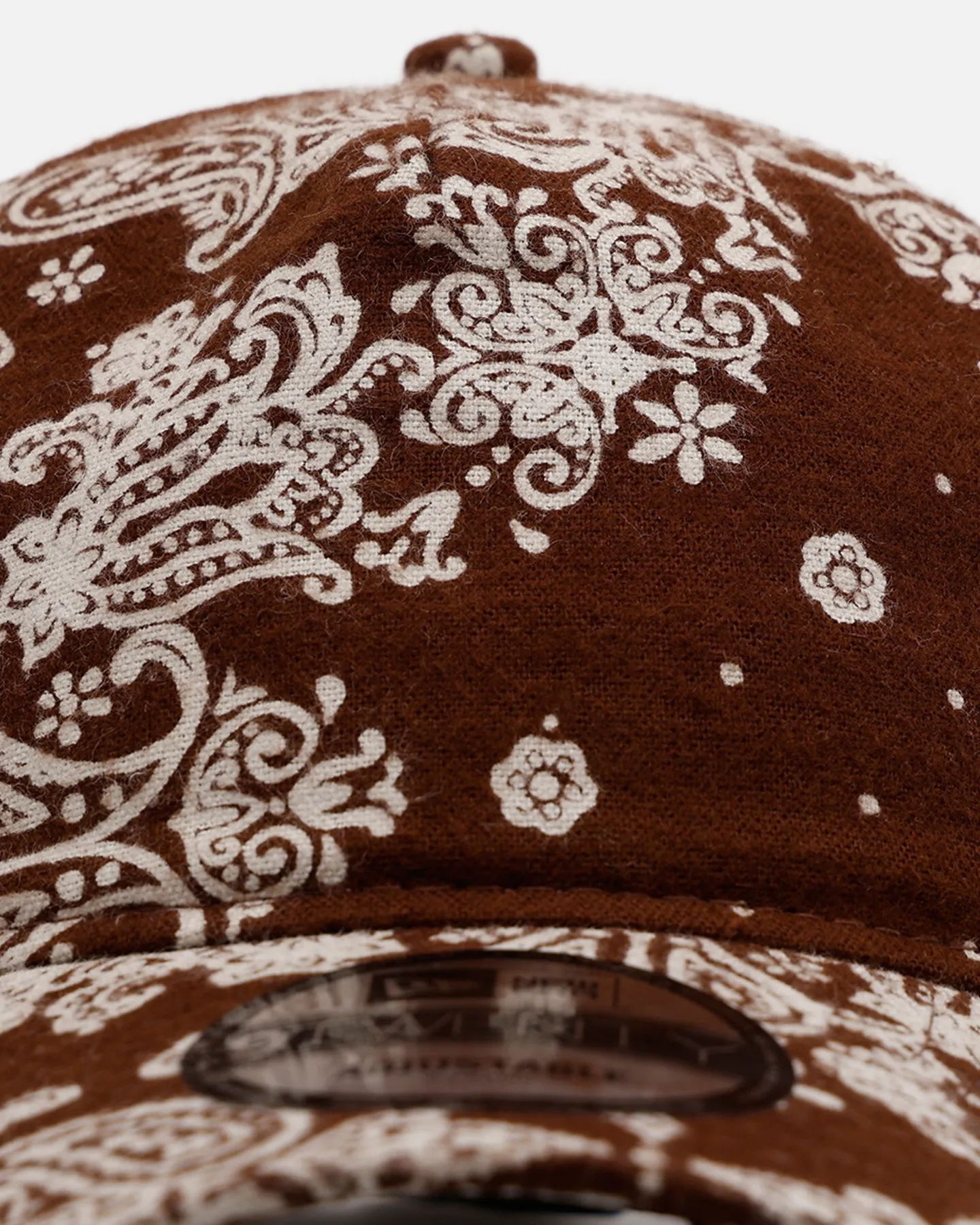 New Era Paisley 'Three Looms' 9TWENTY A-Frame Strapback Brown