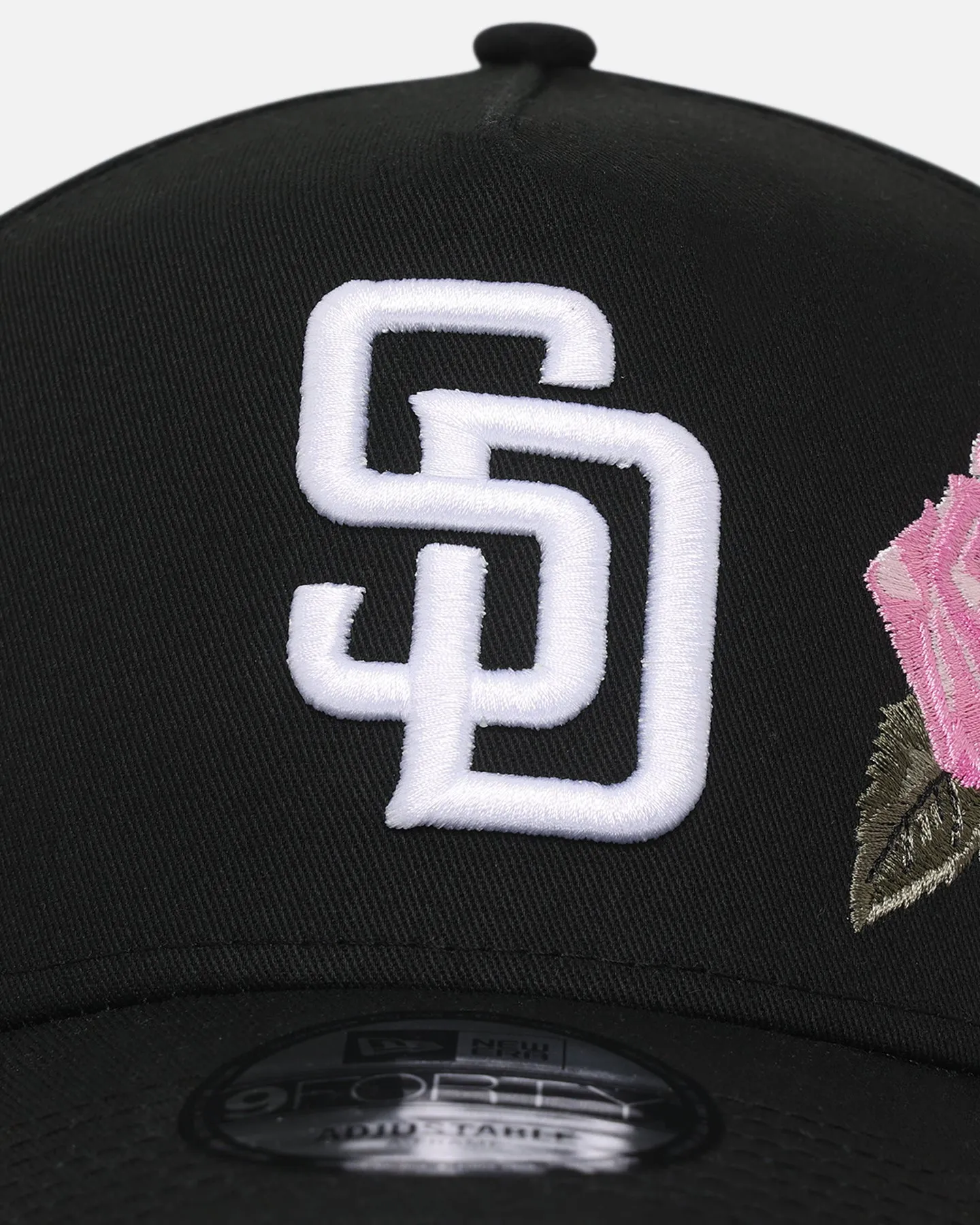 New Era San Diego Padres 'Pink Rose Embroidery' 9FORTY A-Frame Snapback Black/Pink