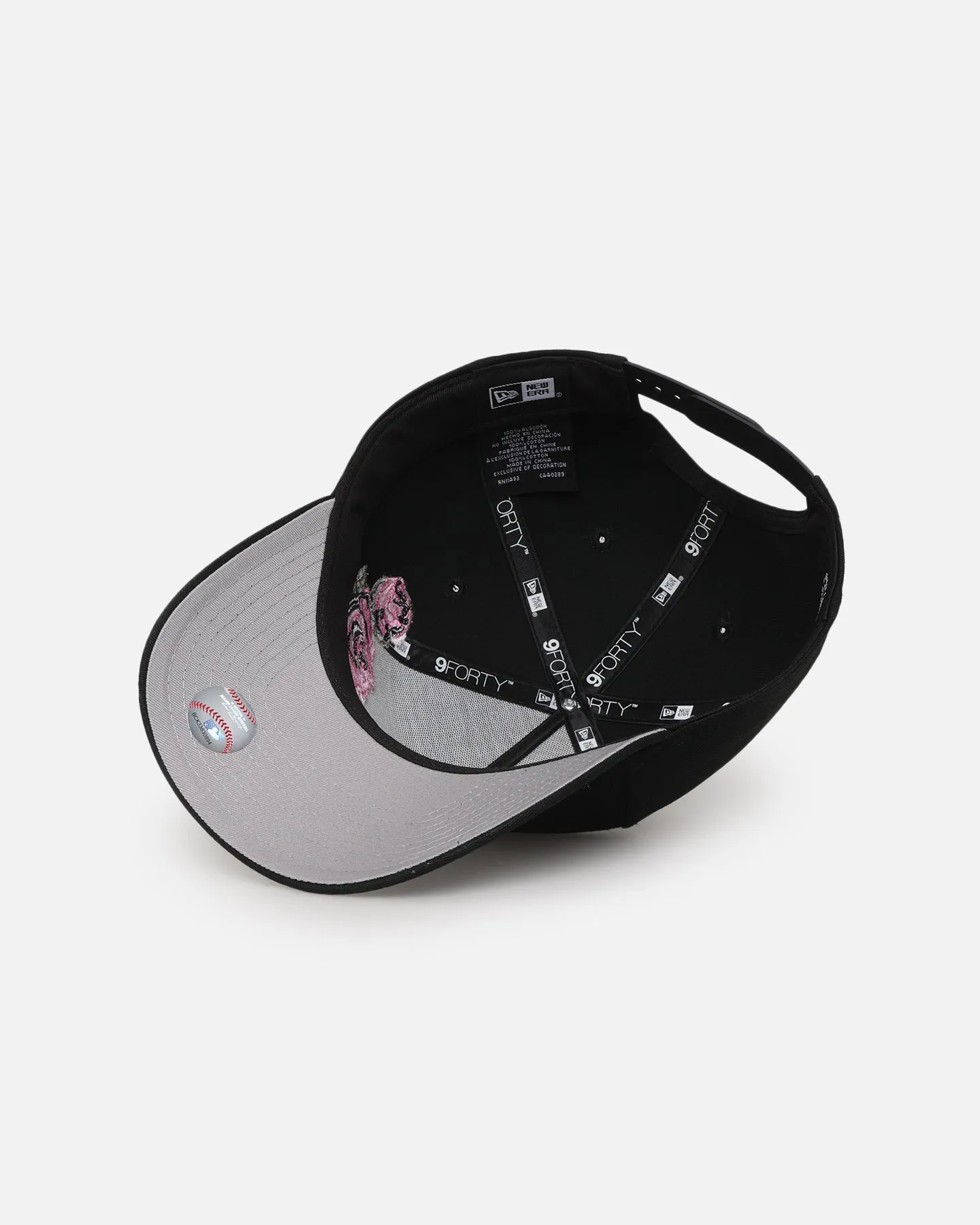 New Era San Diego Padres 'Pink Rose Embroidery' 9FORTY A-Frame Snapback Black/Pink