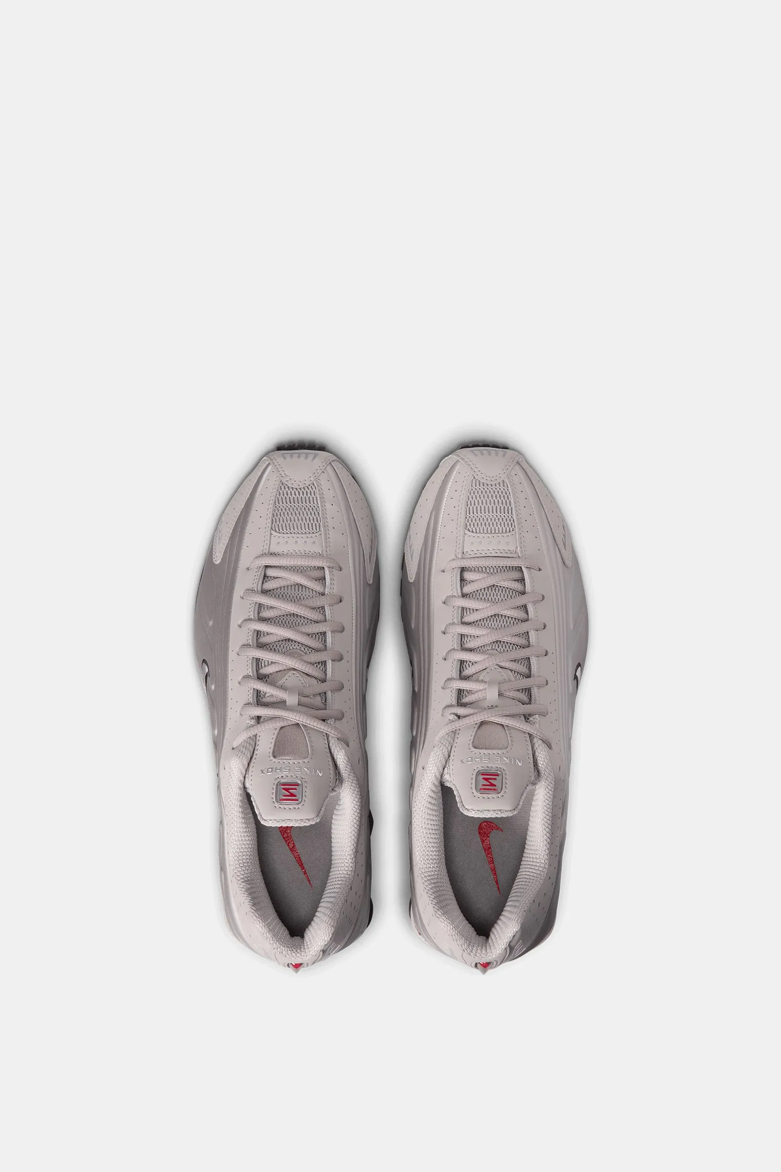 Nike Shox R4