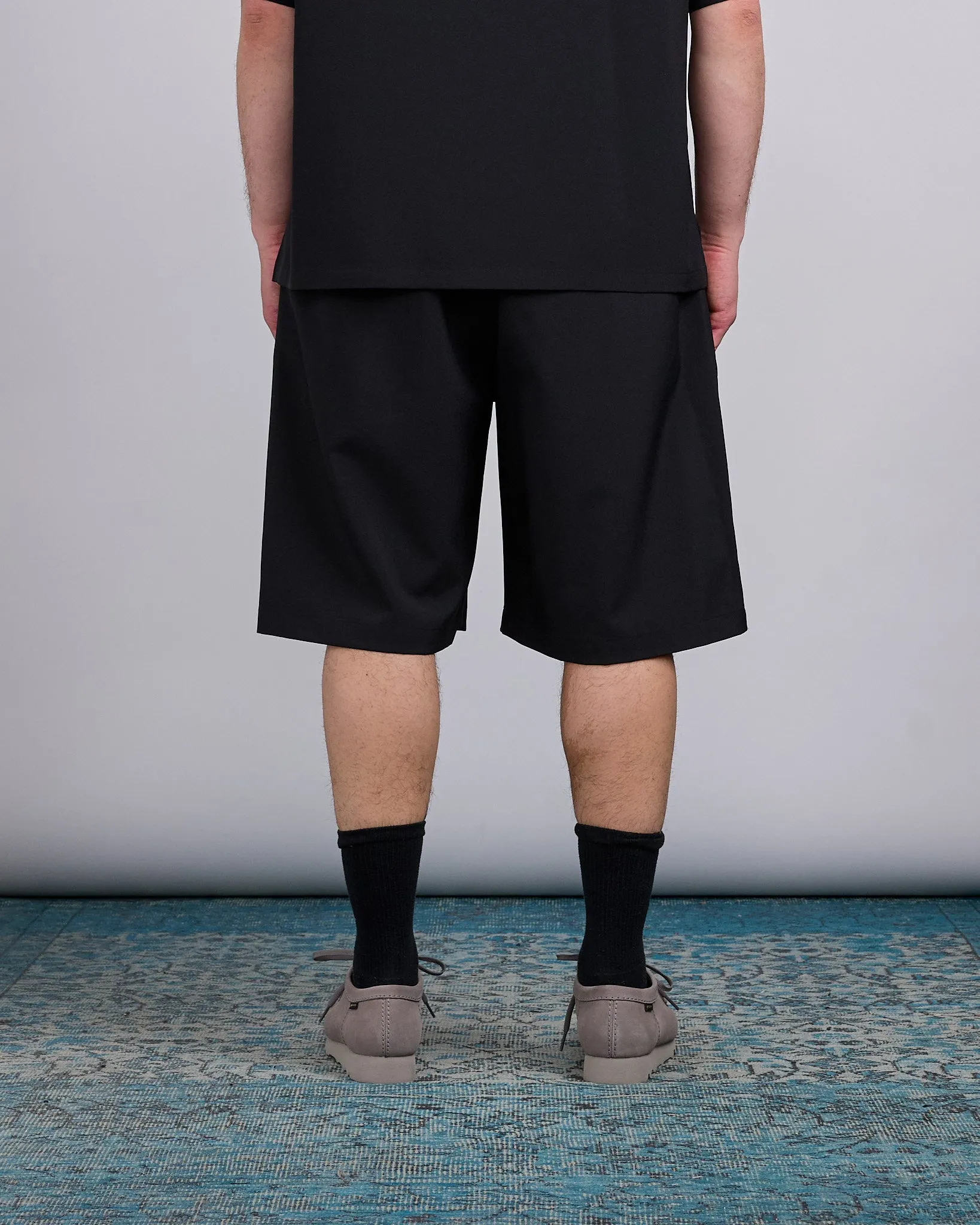 UNDERCOVER Script Logo Short Black