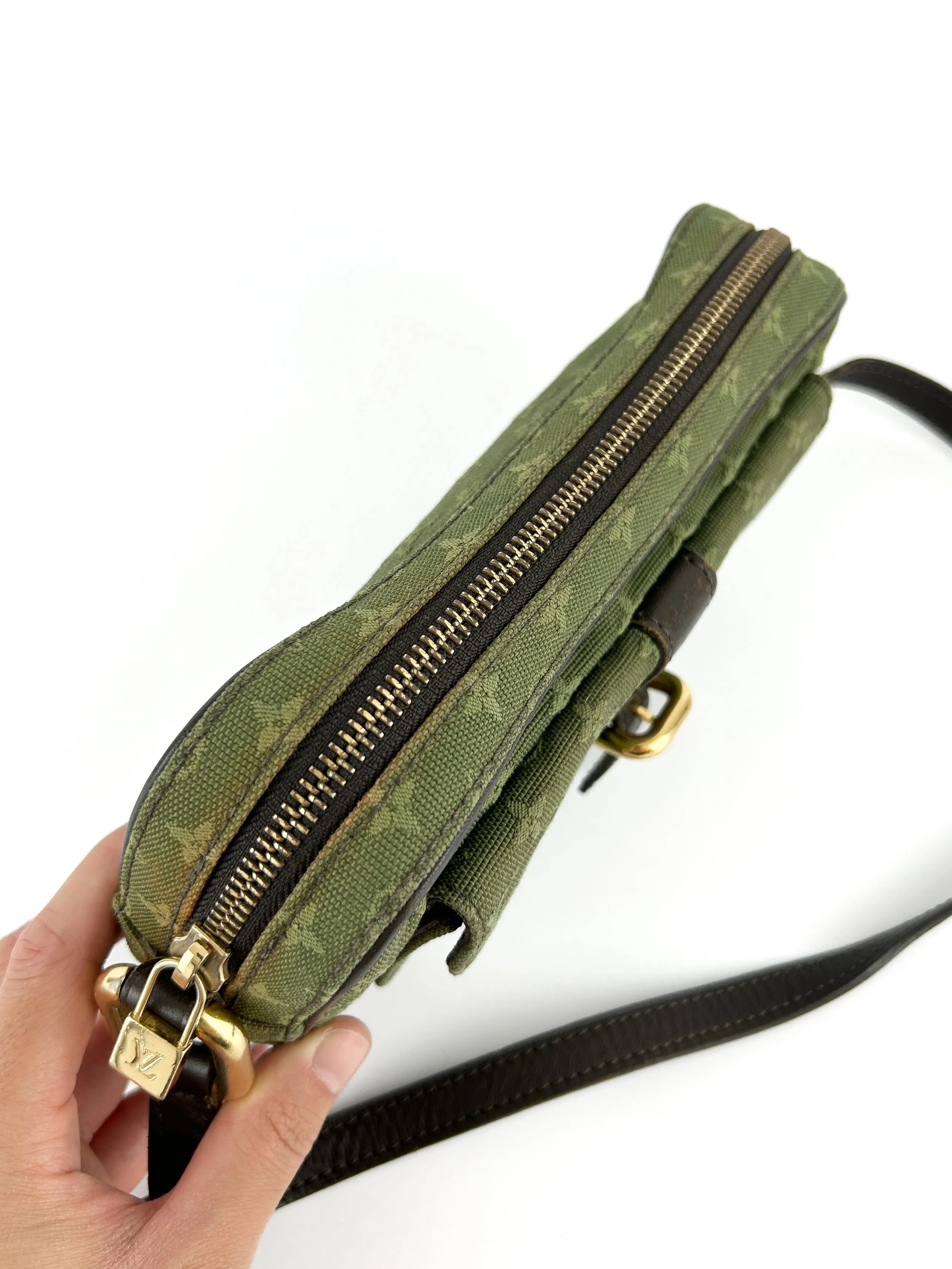 Vintage Louis Vuitton Khaki Juliette MM Crossbody Bag (2002)