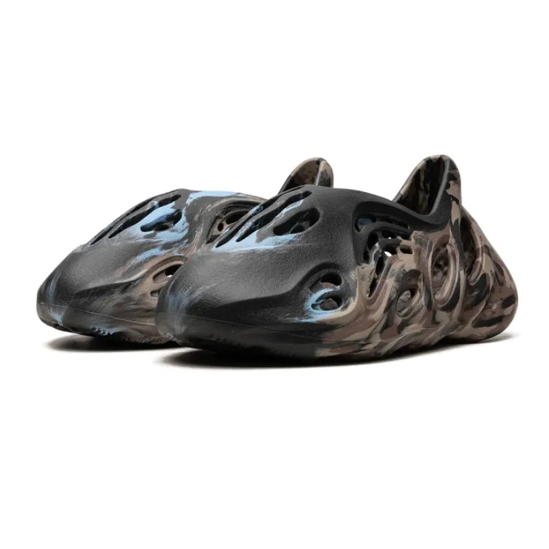 Yeezy Foam Runner MX Cinder